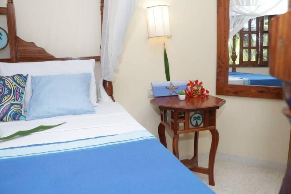 Tembo Beach Cottage Malindi Kültér fotó